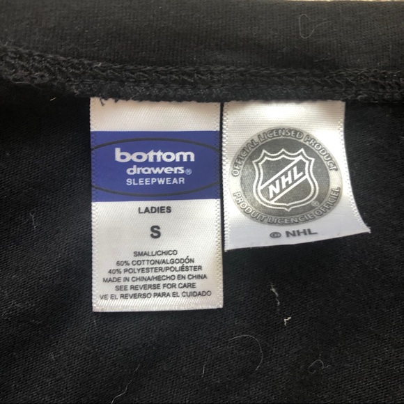 Boston bruins V-neck T-shirt - Picture 3 of 3